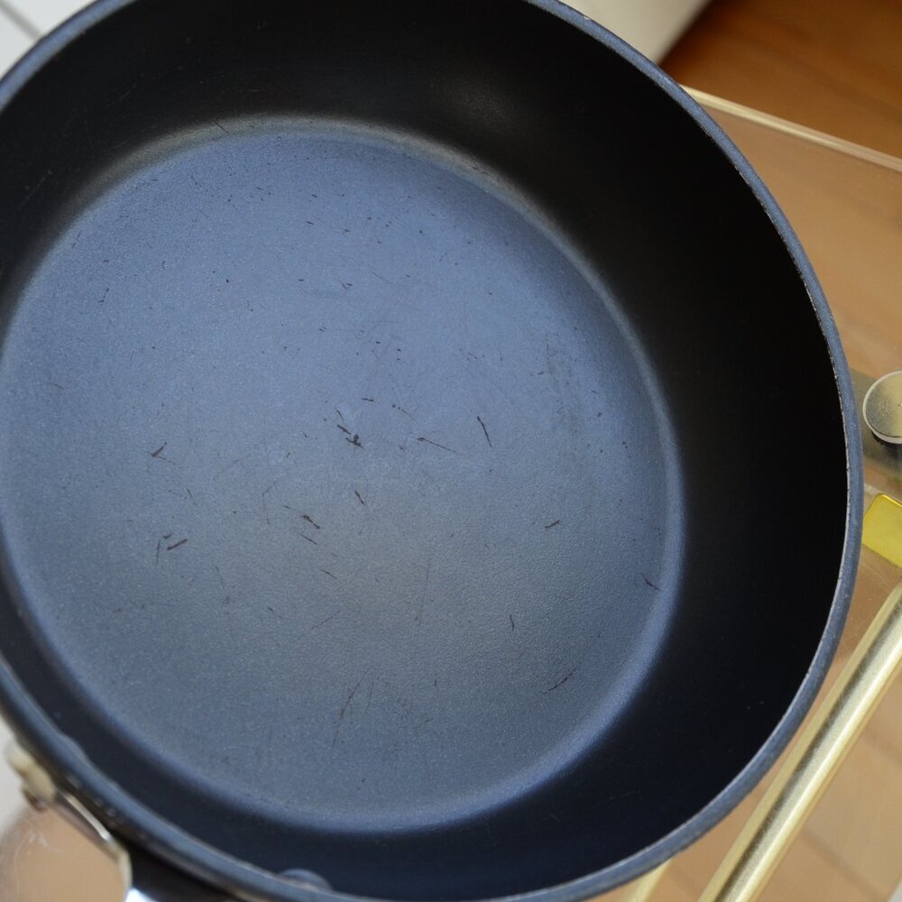 All Clad HA1 Expert Cookware, Nonstick Fry Pan 8 inch - Picture 5 of 12
